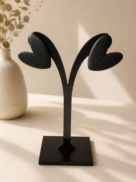 Aros Corazón Negro, aros hechos a mano – Karivé Joyas