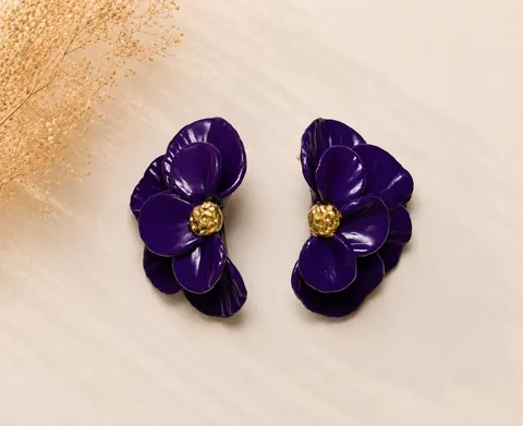 Aros Media Flor Morada, aros hechos a mano – Karivé Joyas